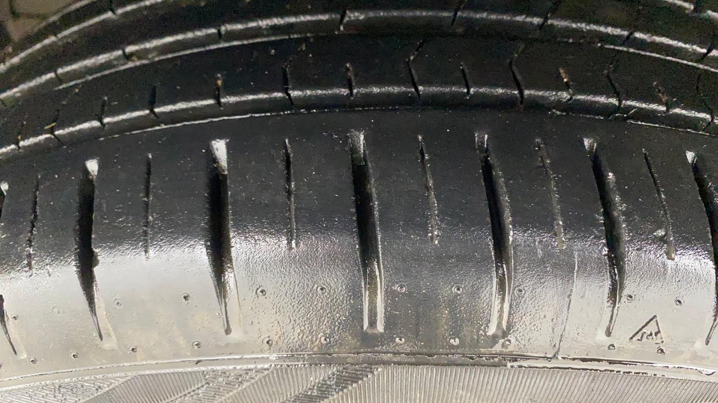 2023 Maruti Baleno ALPHA 1.2 AGS, Petrol, Automatic, 13,394 km, Left Front Tyre Tread