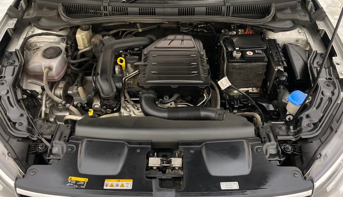 2022 Volkswagen VIRTUS TOPLINE TSI 1.0 AT, Petrol, Automatic, 87,598 km, Engine View
