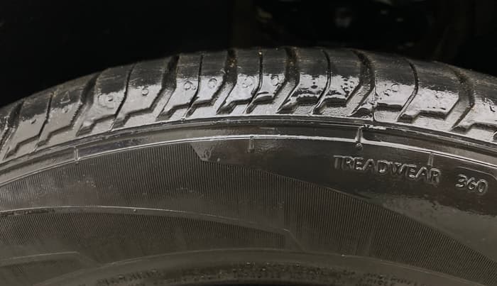 2022 Volkswagen VIRTUS TOPLINE TSI 1.0 AT, Petrol, Automatic, 87,598 km, Left Front Tyre Tread