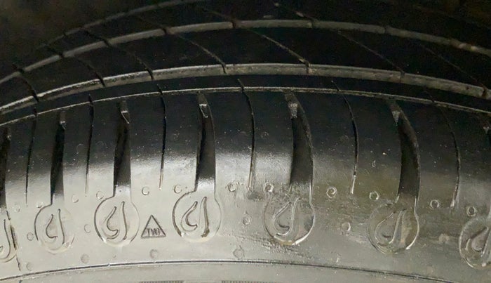 2014 Hyundai i20 ASTA 1.2, Petrol, Manual, 73,613 km, Right Rear Tyre Tread