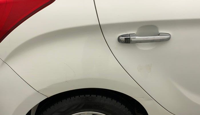2014 Hyundai i20 ASTA 1.2, Petrol, Manual, 73,613 km, Right quarter panel - Slightly dented