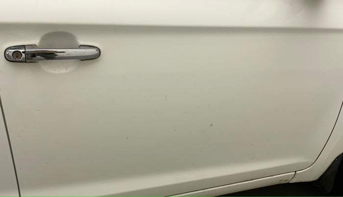 2014 Hyundai i20 ASTA 1.2, Petrol, Manual, 73,613 km, Driver-side door - Minor scratches
