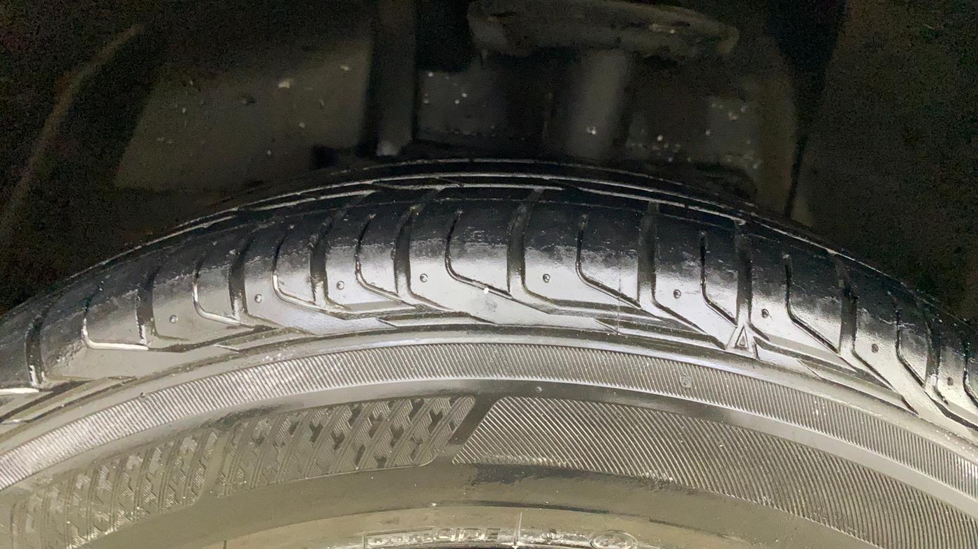 2018 Tata NEXON XMA PETROL, Petrol, Automatic, 41,901 km, Left Front Tyre Tread