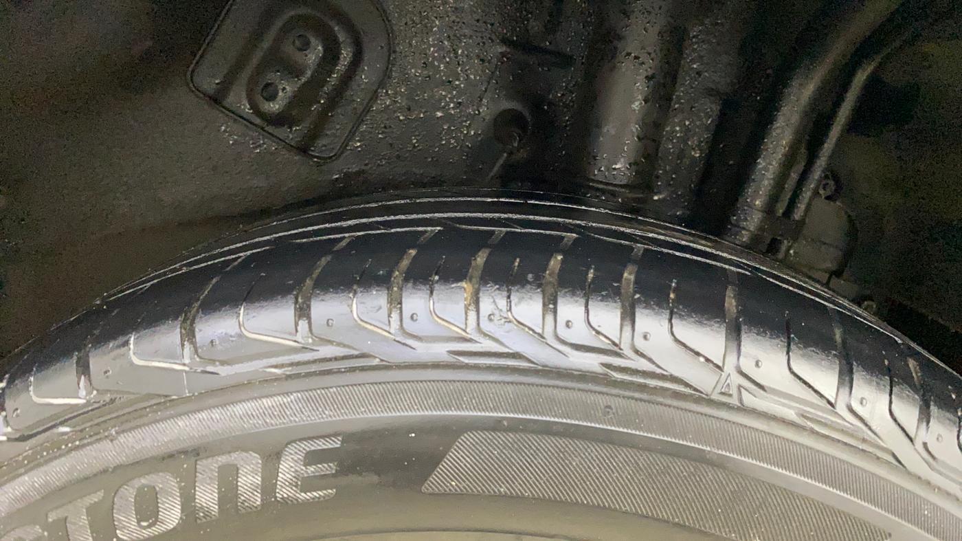 2018 Tata NEXON XMA PETROL, Petrol, Automatic, 41,901 km, Left Rear Tyre Tread