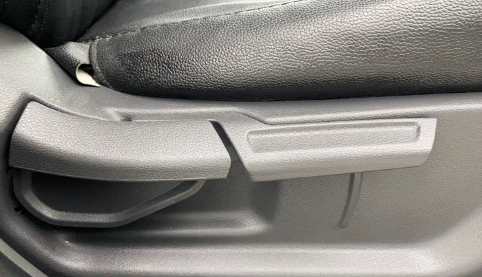 2021 Hyundai GRAND I10 NIOS SPORTZ 1.2 KAPPA VTVT, Petrol, Manual, 32,849 km, Driver Side Adjustment Panel
