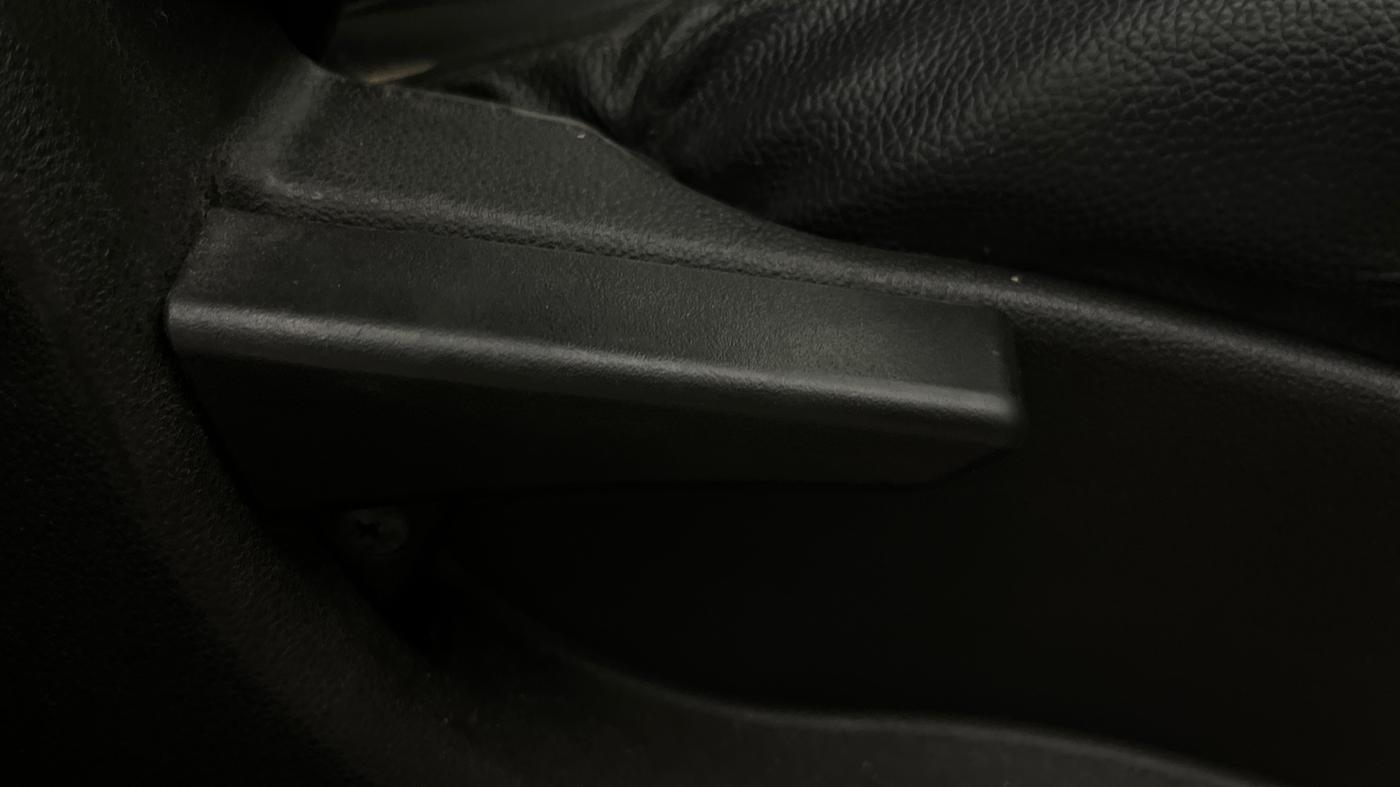 2016 Tata Zest XE PETROL, CNG, Manual, 66,072 km, Driver Side Adjustment Panel
