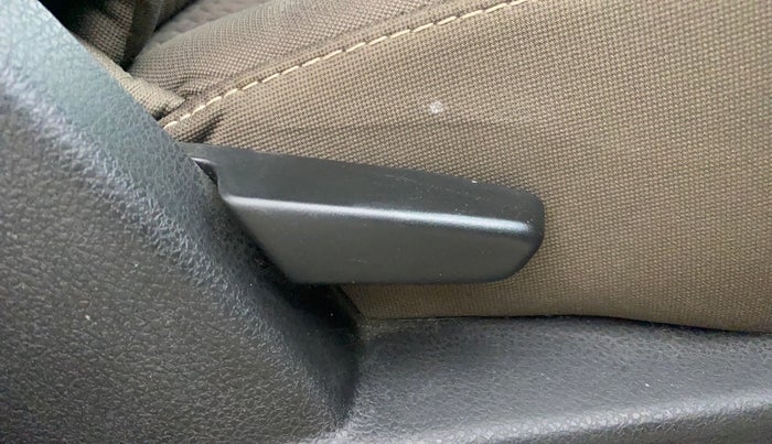 2018 Renault Duster 110 PS RXZ DIESEL, Diesel, Manual, 54,100 km, Driver Side Adjustment Panel