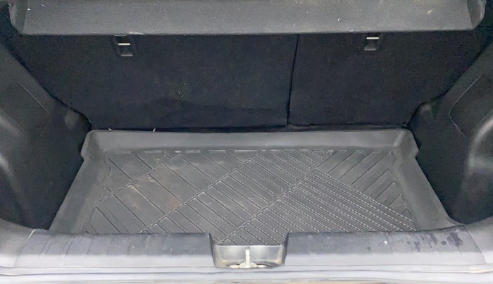 2019 Maruti Baleno DELTA PETROL 1.2, Petrol, Manual, 33,935 km, Boot Inside