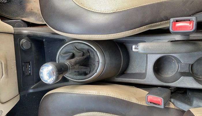 2013 Hyundai i20 SPORTZ 1.2, Petrol, Manual, 35,215 km, Gear Lever