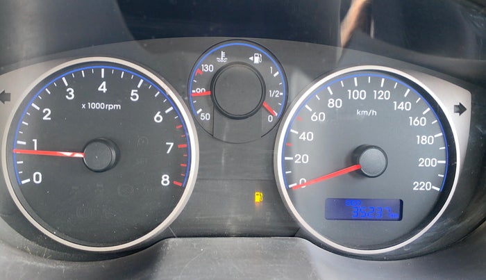 2013 Hyundai i20 SPORTZ 1.2, Petrol, Manual, 35,215 km, Odometer Image