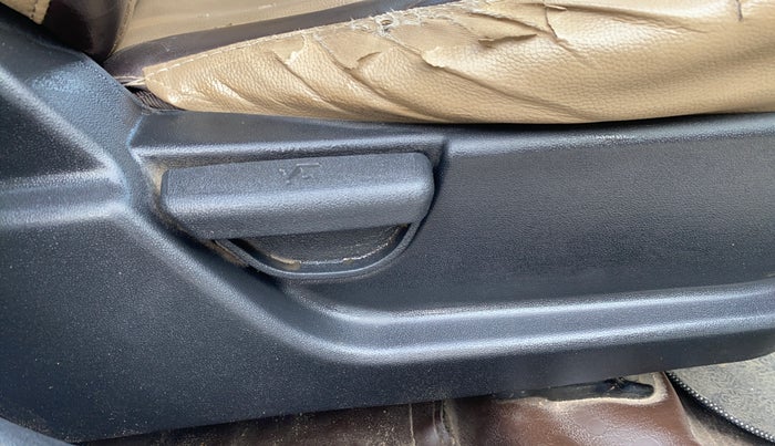 2013 Hyundai i20 SPORTZ 1.2, Petrol, Manual, 35,215 km, Driver Side Adjustment Panel