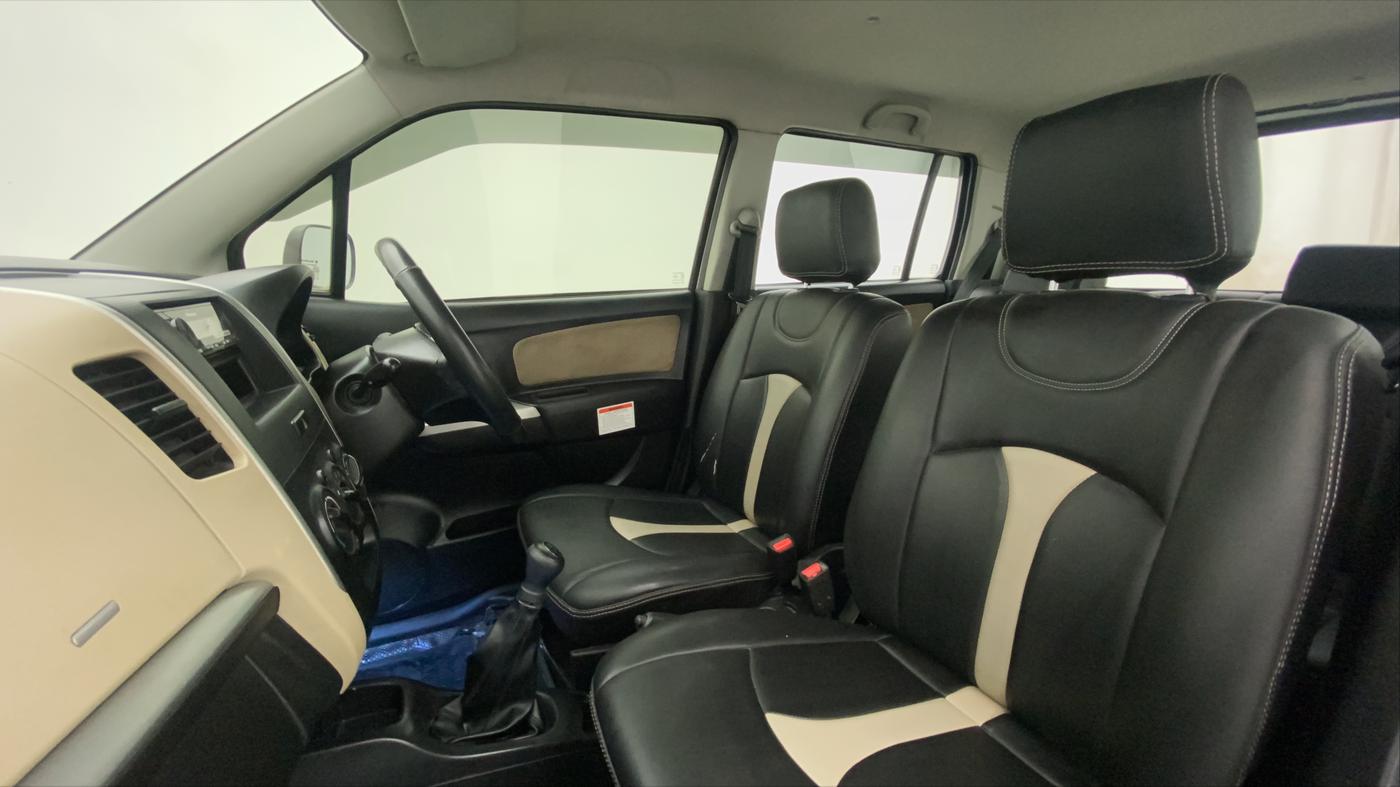 2017 Maruti Wagon R 1.0 LXI CNG, CNG, Manual, 80,479 km, Right Side Front Door Cabin