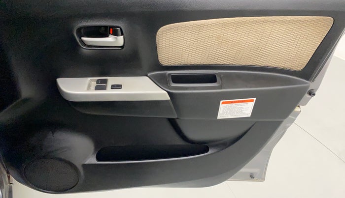 2017 Maruti Wagon R 1.0 LXI CNG, CNG, Manual, 80,479 km, Driver Side Door Panels Control
