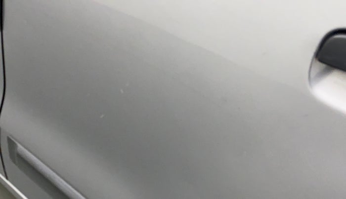2017 Maruti Wagon R 1.0 LXI CNG, CNG, Manual, 80,479 km, Rear left door - Minor scratches