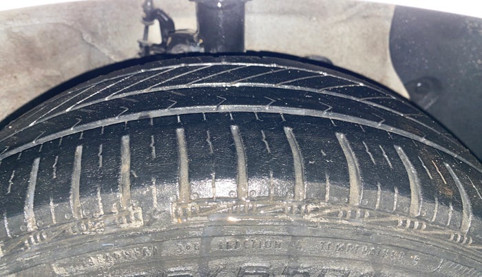 2017 Hyundai Grand i10 MAGNA 1.2 KAPPA VTVT, Petrol, Manual, 48,174 km, Right Front Tyre Tread