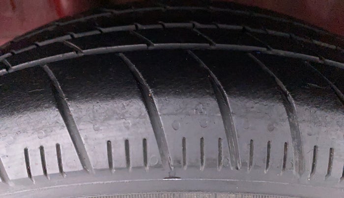 2017 Honda Brio 1.2 VX MT I VTEC, Petrol, Manual, 29,978 km, Right Rear Tyre Tread