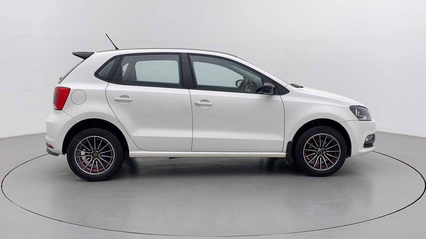 2017 Volkswagen Polo COMFORTLINE 1.2L, Petrol, Manual, 61,704 km, Right Side View