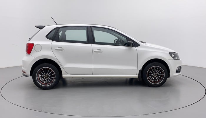 2017 Volkswagen Polo COMFORTLINE 1.2L, Petrol, Manual, 61,704 km, Right Side View