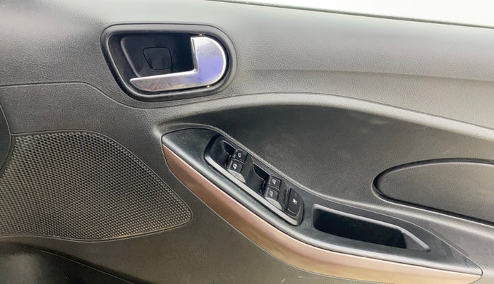 2019 Ford FREESTYLE TITANIUM 1.5 DIESEL, Diesel, Manual, 47,610 km, Driver Side Door Panels Control