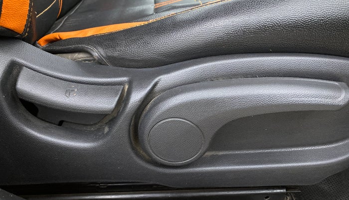 2018 Hyundai Elite i20 ASTA 1.2  CVT, Petrol, Automatic, 33,381 km, Driver Side Adjustment Panel