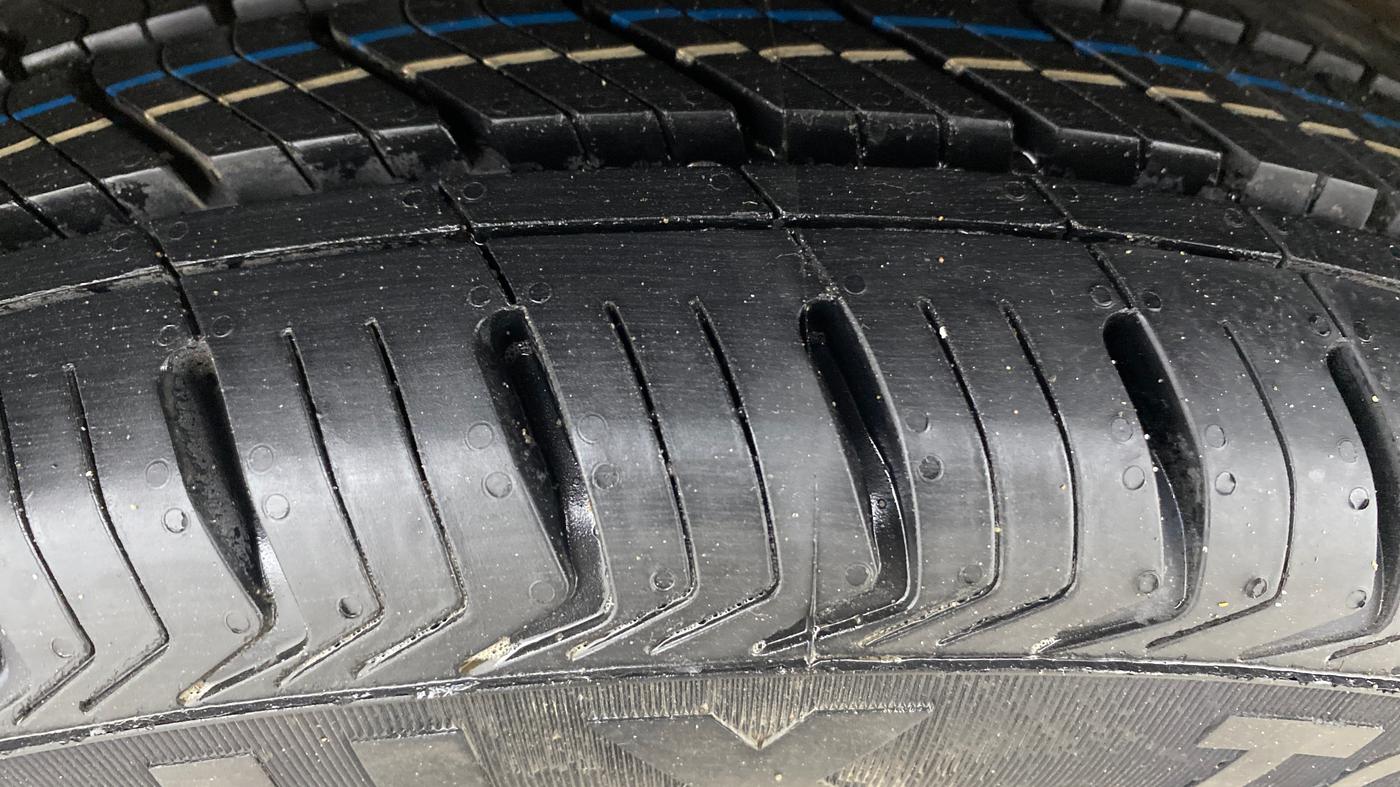 2018 Hyundai Elite i20 ASTA 1.2  CVT, Petrol, Automatic, 33,553 km, Right Rear Tyre Tread