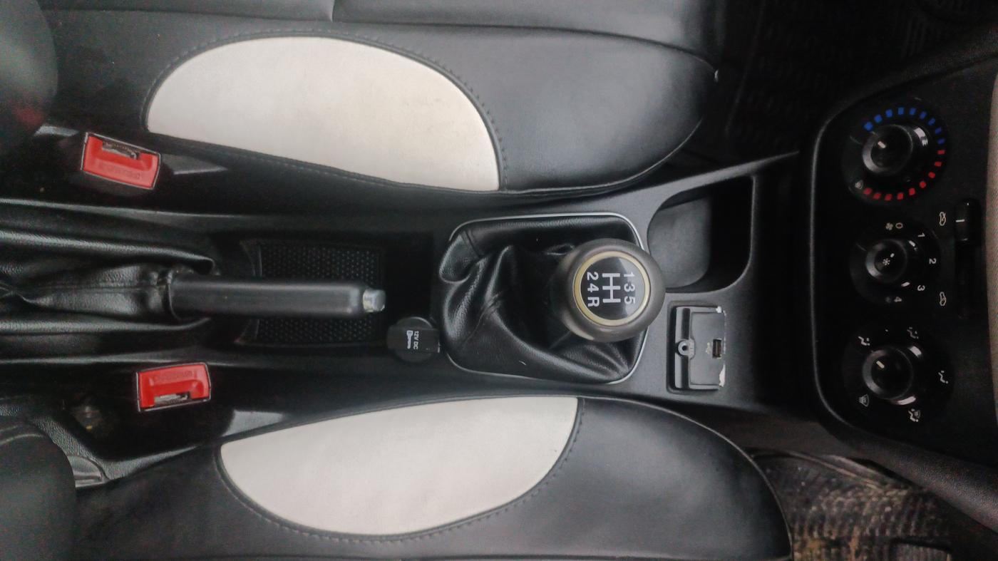 2015 Fiat Punto EVO DYNAMIC 1.2, Petrol, Manual, 58,852 km, Gear Lever
