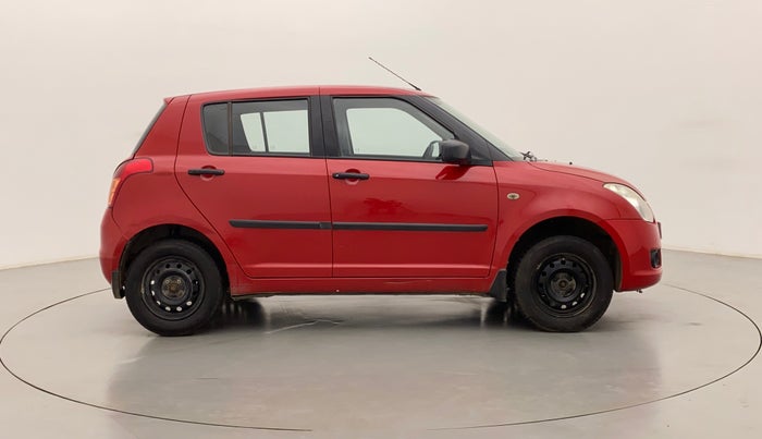 2011 Maruti Swift VXI, Petrol, Manual, 1,02,874 km, Right Side View