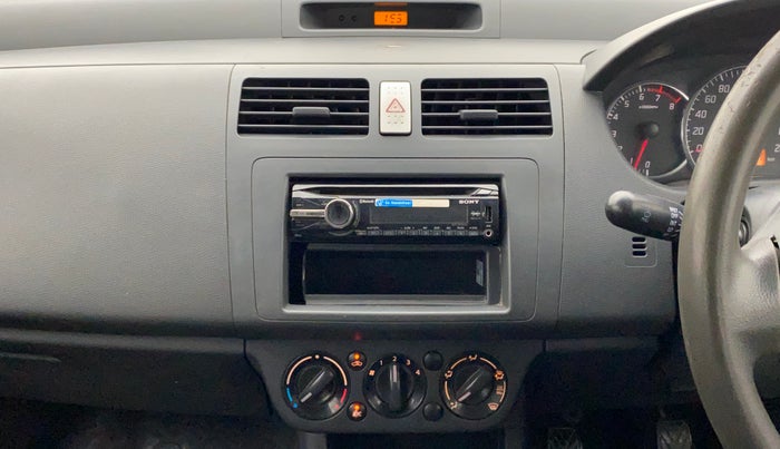 2011 Maruti Swift VXI, Petrol, Manual, 1,02,874 km, Air Conditioner