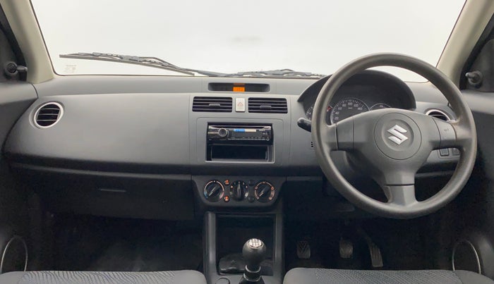 2011 Maruti Swift VXI, Petrol, Manual, 1,02,874 km, Dashboard