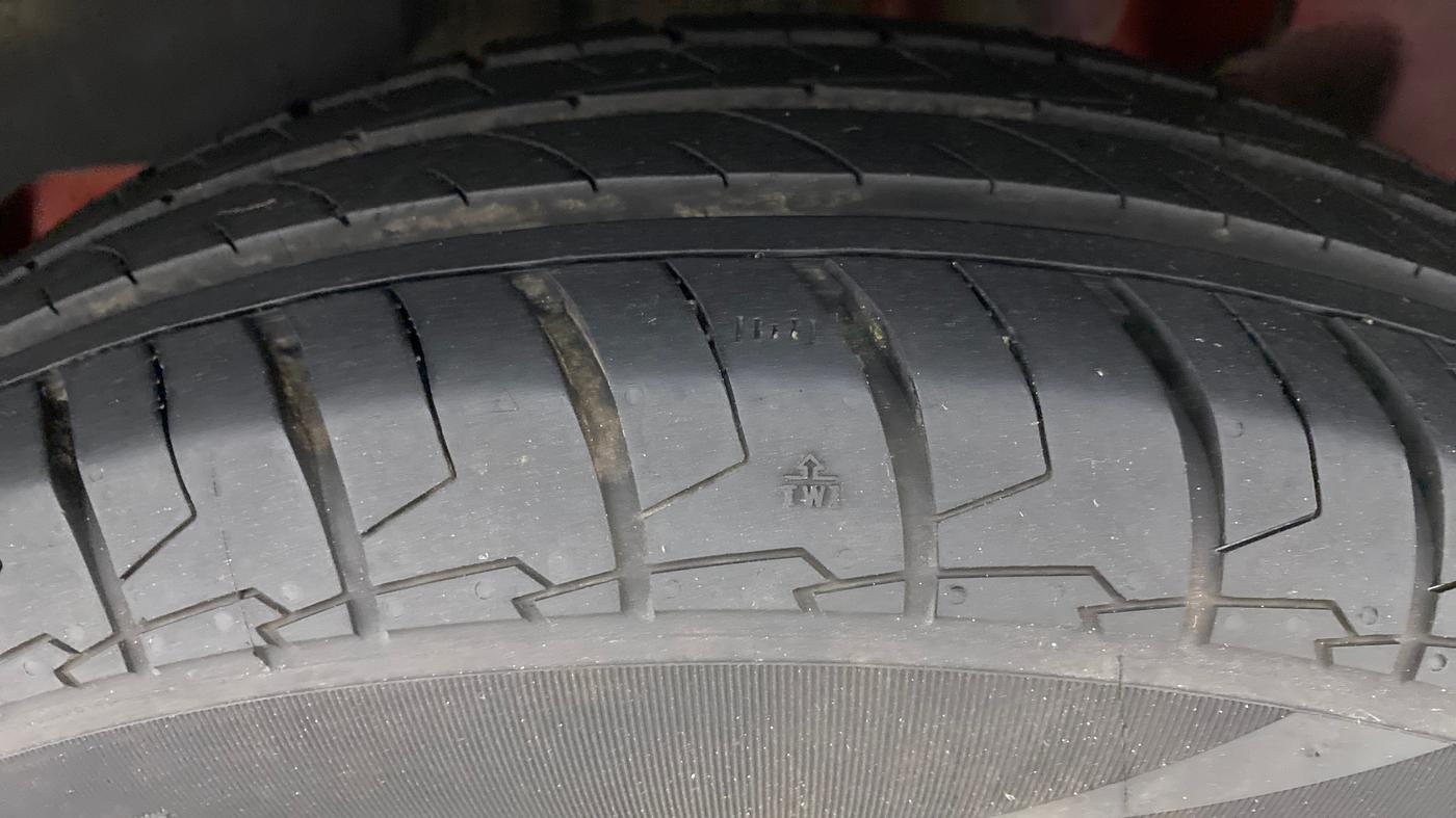 2021 Maruti Swift VXI, Petrol, Manual, 17,118 km, Left Rear Tyre Tread