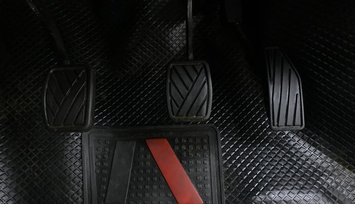 2021 Maruti Swift VXI, Petrol, Manual, 17,118 km, Pedals
