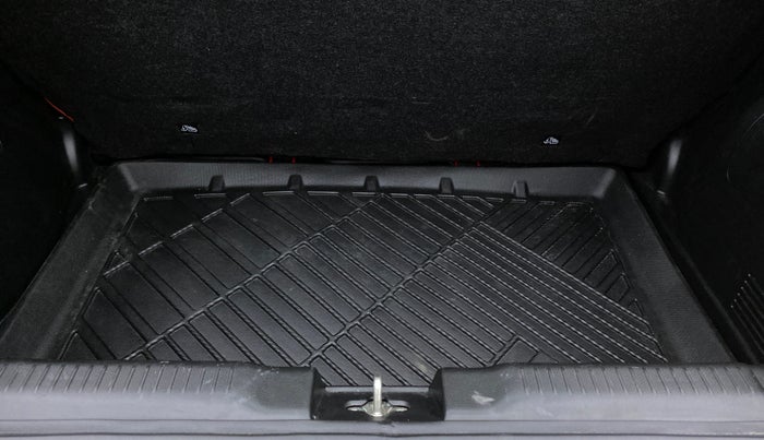 2021 Maruti Swift VXI, Petrol, Manual, 17,118 km, Boot Inside