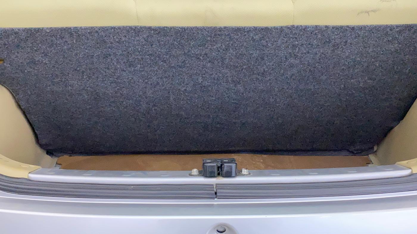 2015 Honda Brio E MT, Petrol, Manual, 14,424 km, Boot Inside