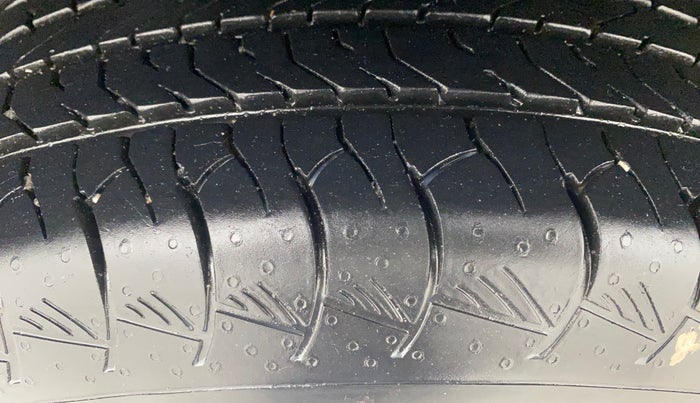 2019 Renault Duster RXS 1.5 PETROL MT, Petrol, Manual, 55,778 km, Right Rear Tyre Tread