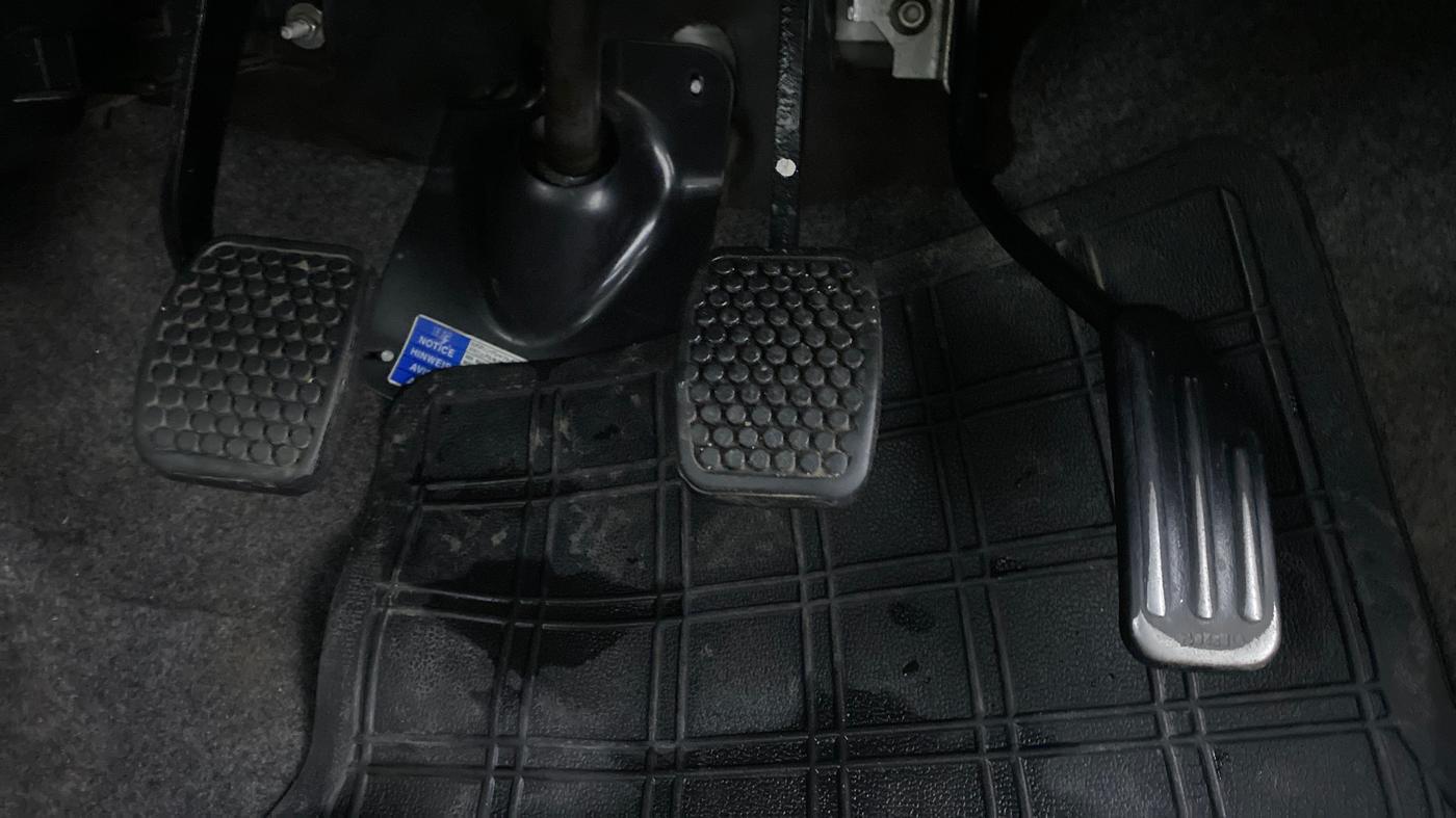 2014 Maruti Alto K10 VXI P, Petrol, Manual, 33,955 km, Pedals