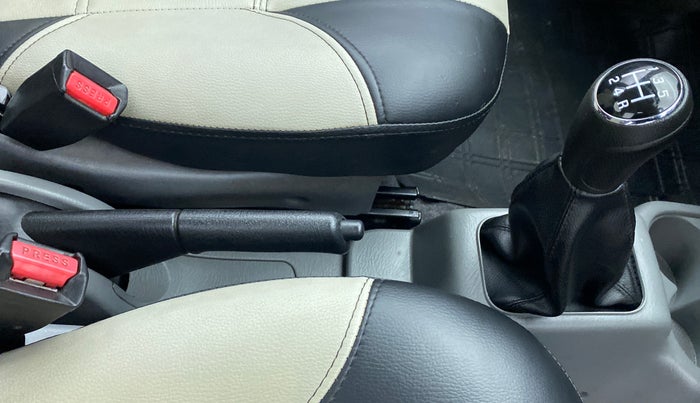 2014 Maruti Alto K10 VXI P, Petrol, Manual, 33,955 km, Gear Lever
