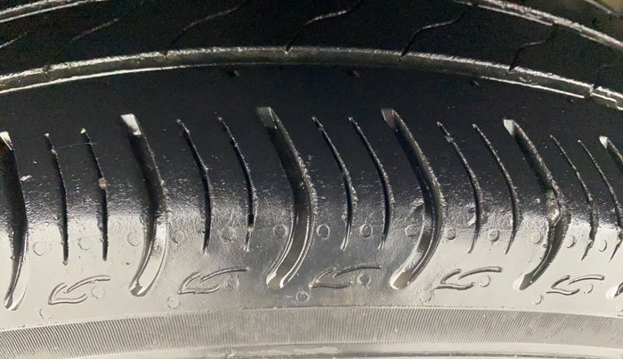 2018 Honda Jazz 1.2L I-VTEC V, Petrol, Manual, 90,248 km, Left Front Tyre Tread