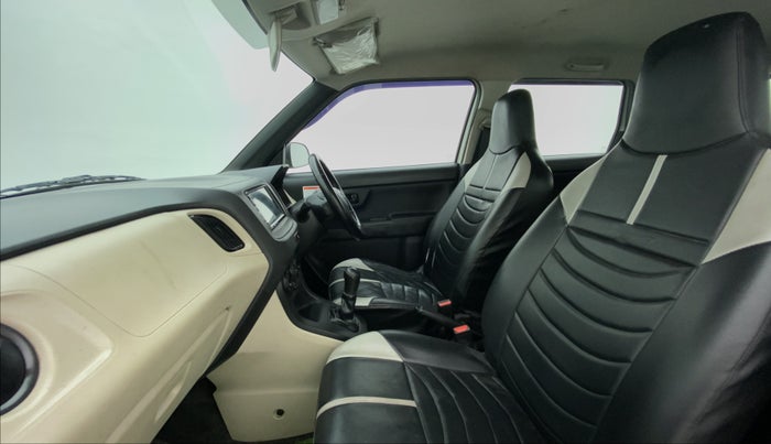 2019 Maruti New Wagon-R LXI CNG 1.0 L, CNG, Manual, 76,125 km, Right Side Front Door Cabin