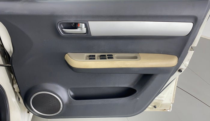 2010 Maruti Swift Dzire ZXI 1.3, Petrol, Manual, 78,054 km, Driver Side Door Panels Control