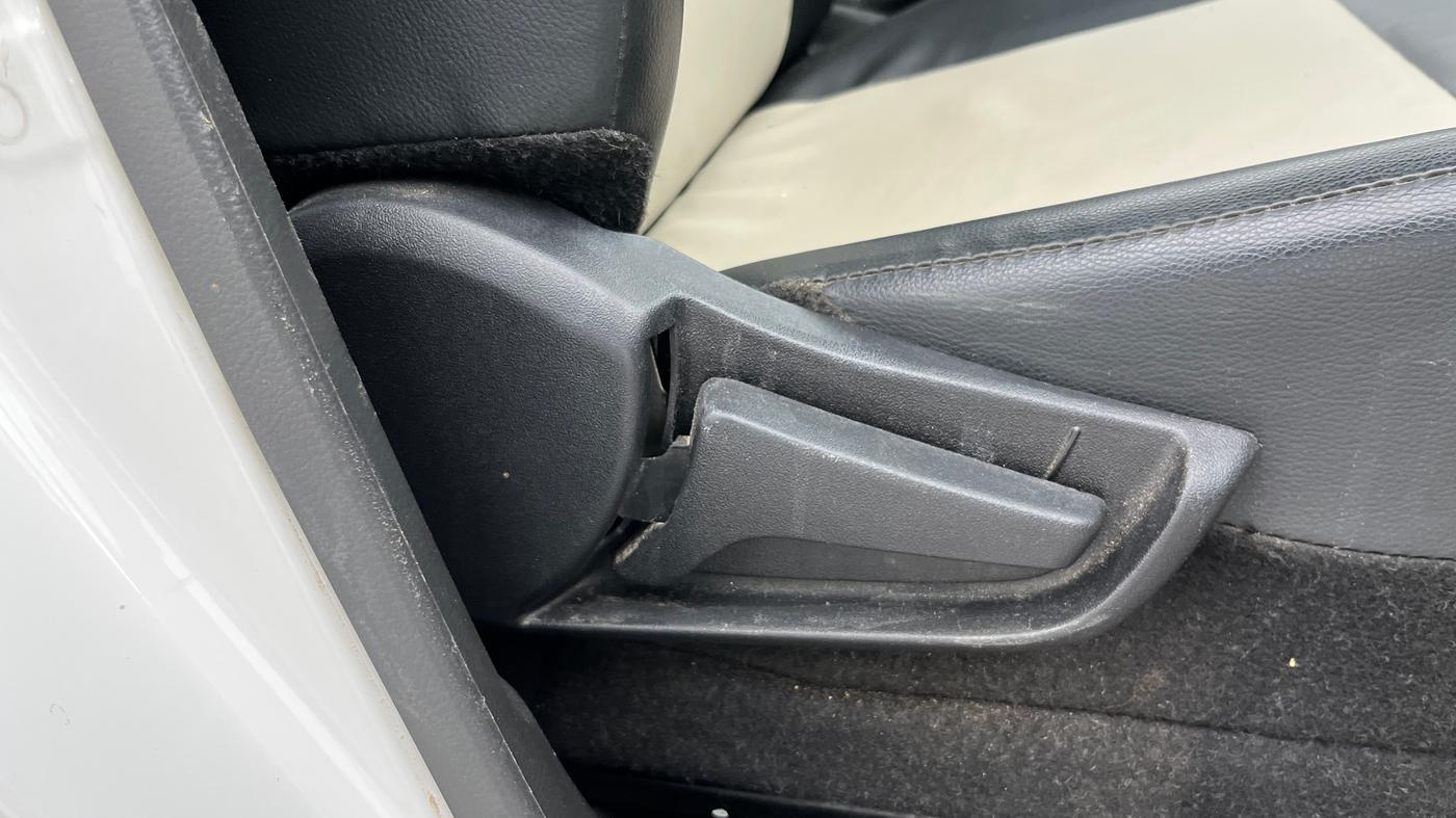 2023 Maruti Alto K10 LXI, Petrol, Manual, 38,055 km, Driver Side Adjustment Panel