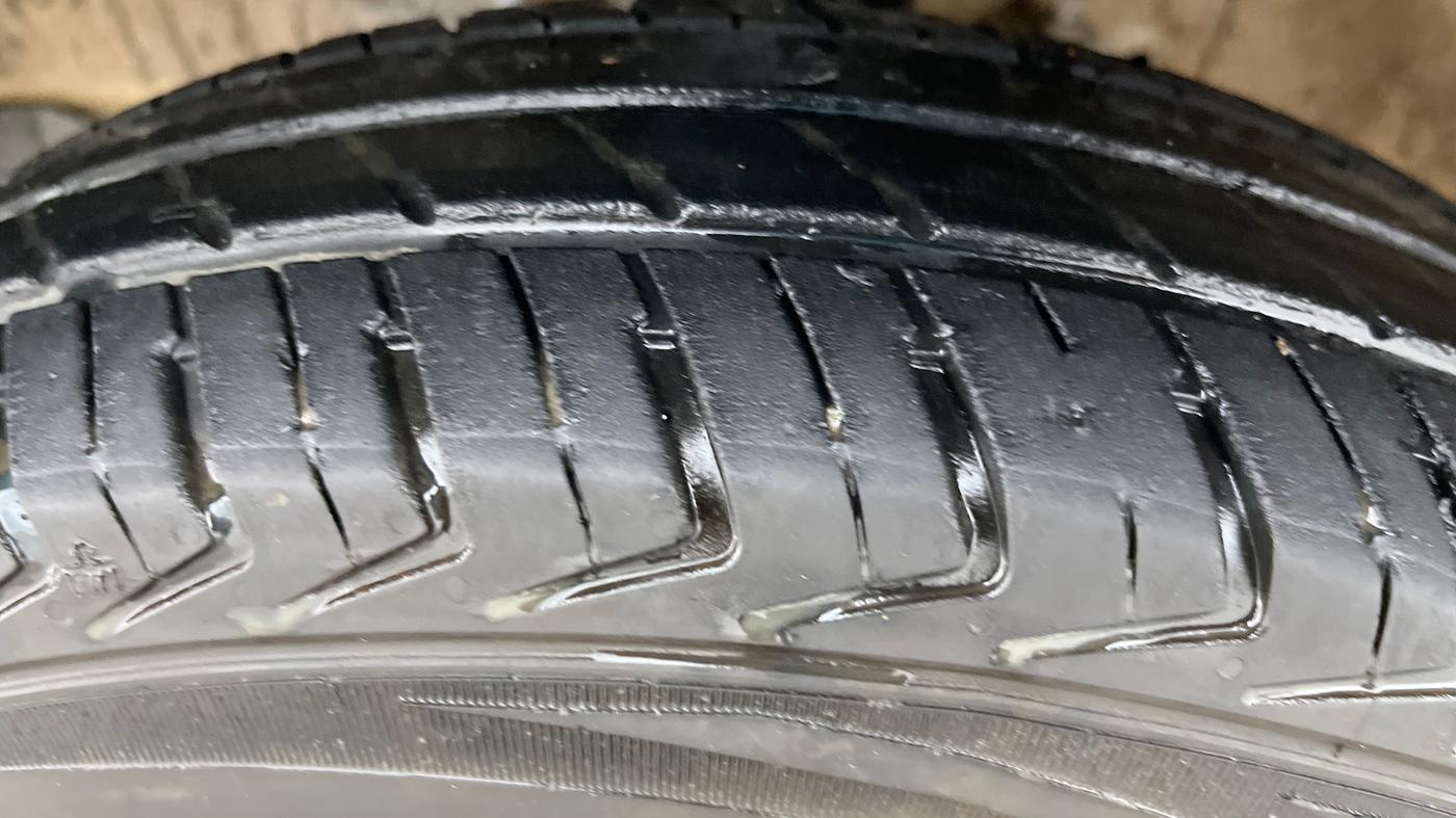 2023 Maruti Alto K10 LXI, Petrol, Manual, 38,055 km, Left Front Tyre Tread
