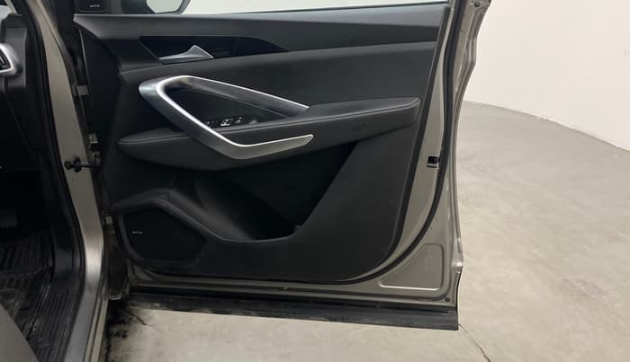2020 MG HECTOR SHARP 1.5 DCT PETROL, Petrol, Automatic, 54,305 km, Driver Side Door Panels Control