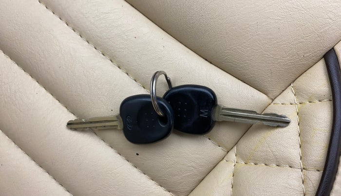 2016 Hyundai Eon ERA +, Petrol, Manual, 21,460 km, Key Close Up