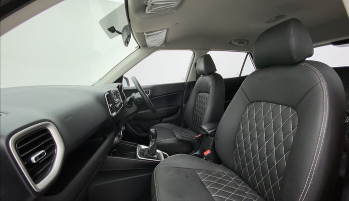 2020 Hyundai VENUE S 1.2, Petrol, Manual, 30,582 km, Right Side Front Door Cabin