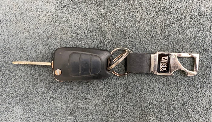 2016 Hyundai i10 SPORTZ 1.1, Petrol, Manual, 88,616 km, Key Close Up