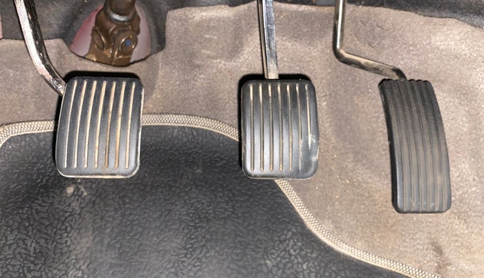 2016 Hyundai i10 SPORTZ 1.1, Petrol, Manual, 88,616 km, Pedals