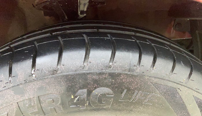 2012 Hyundai i10 ERA 1.1, Petrol, Manual, 70,824 km, Right Front Tyre Tread