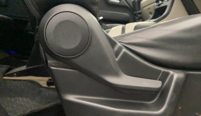 2021 Maruti New Wagon-R VXI 1.0, Petrol, Manual, 53,245 km, Driver Side Adjustment Panel