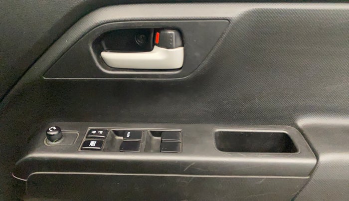2021 Maruti New Wagon-R VXI 1.0, Petrol, Manual, 53,245 km, Driver Side Door Panels Control