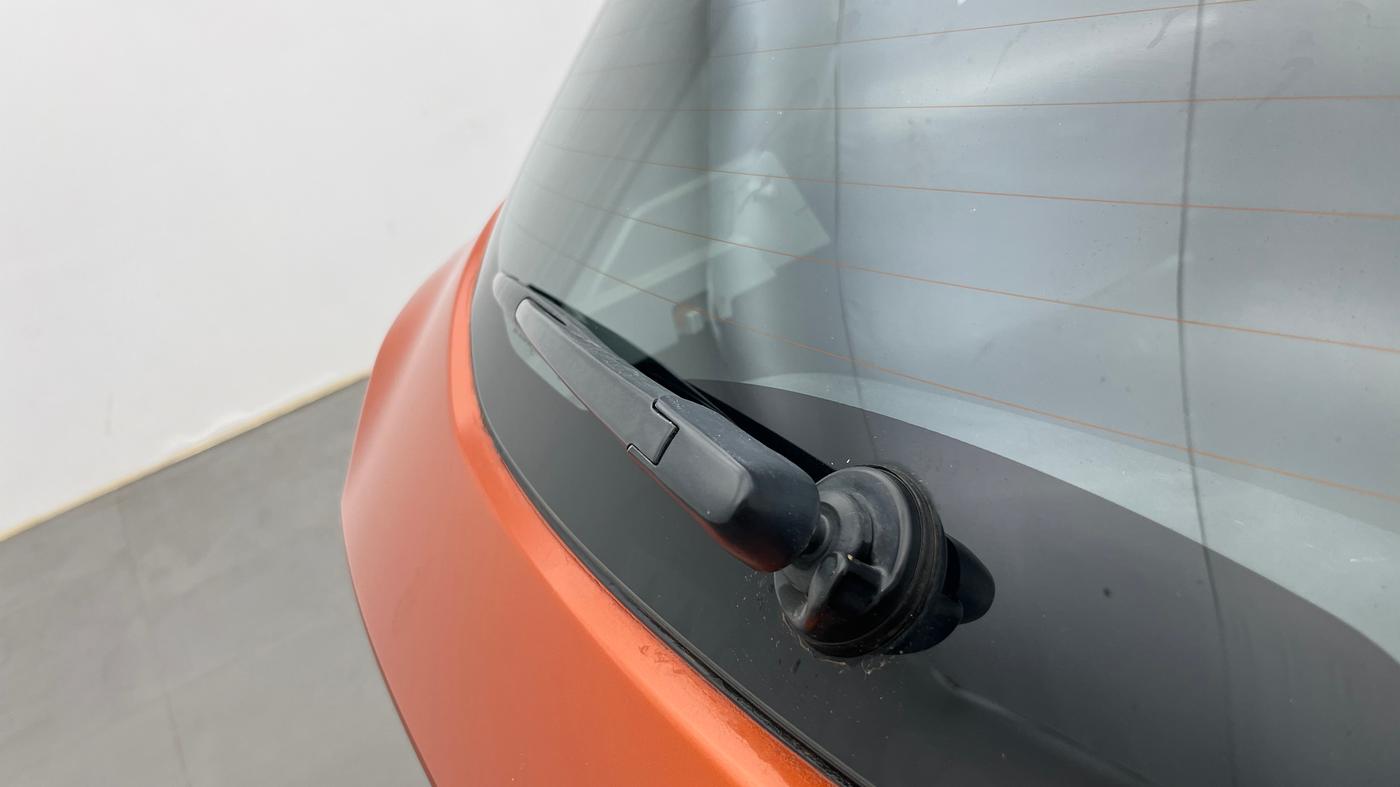 2022 Tata PUNCH CREATIVE  AMT, Petrol, Automatic, 30,558 km, Rear Wiper